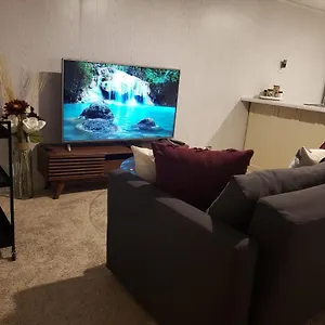  Apartment 2plex, Choose, 1of 2 Entire Units Canada