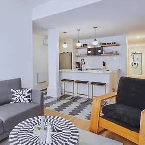  Apartment Ch-apartments, Downtown Canada